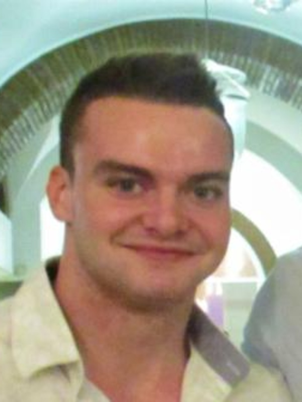  Jonathan Pinnell