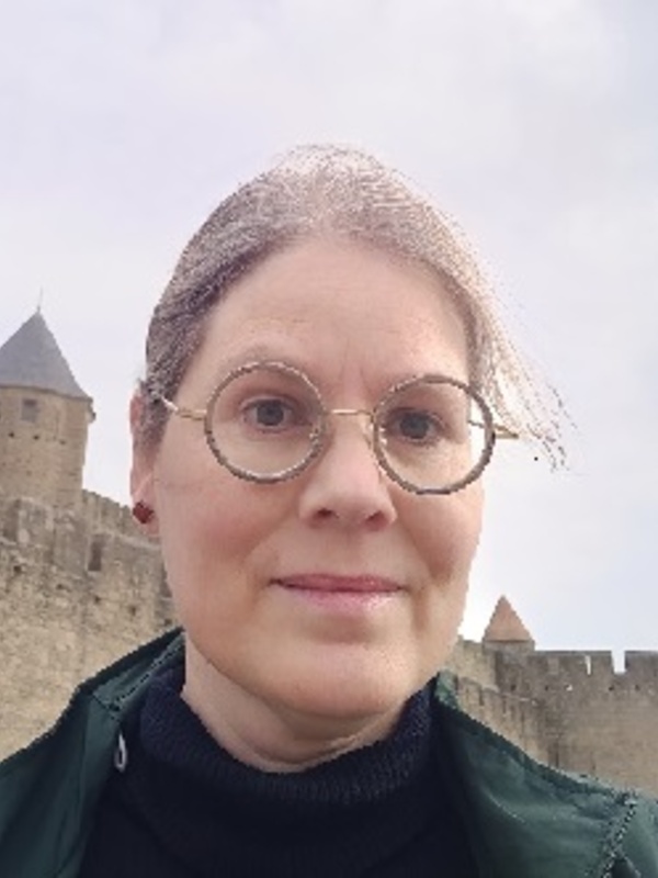  Tricia Postle