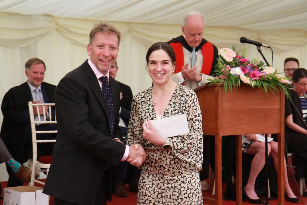 Marina Papaiakovou receives the Abcam Research Prize Award